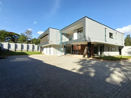 5-bedroom House for rent in Nyari, Westlands