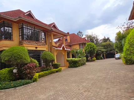 5-bedroom Townhouse for sale in Lavington, Nairobi