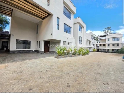 5-bedroom Townhouse for rent in Lavington, Nairobi