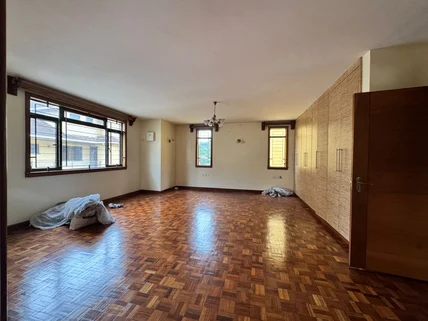 5-bedroom Villa for sale in Lavington, Nairobi