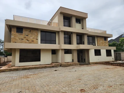 6-bedroom Villa for sale in Karen, Nairobi