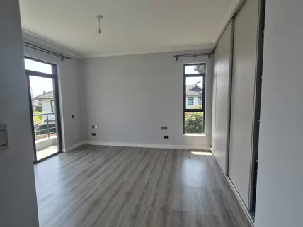 4-bedroom House for sale in Kiambu Road, Nairobi