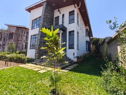 4-bedroom Townhouse for sale in Kikuyu Town, Kikuyu