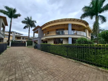 5-bedroom Townhouse for sale in Lavington, Nairobi