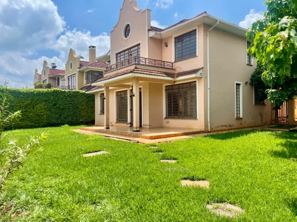 4-bedroom Villa for sale in Kiambu Road, Nairobi
