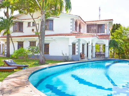 5-bedroom House for rent in Shanzu, Mombasa