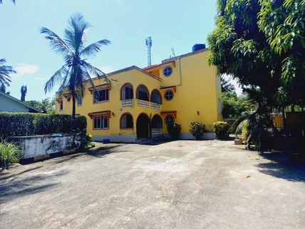 5-bedroom Townhouse for sale in Bamburi, Mombasa