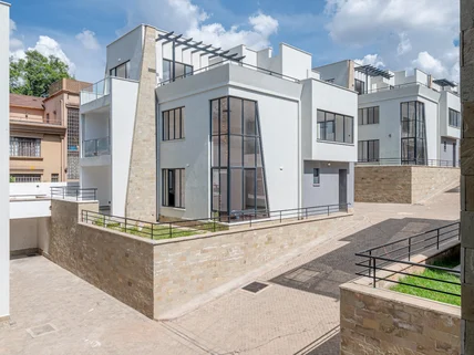 5-bedroom Townhouse for sale in Lavington, Nairobi