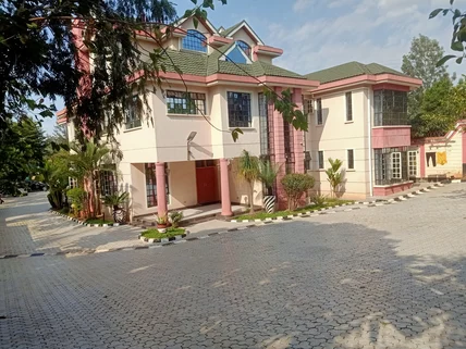 5-bedroom House for sale in Thome, Roysambu