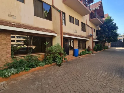 4-bedroom House for rent in Parklands, Westlands