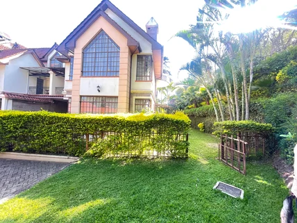 5-bedroom Townhouse for rent in Lavington, Nairobi