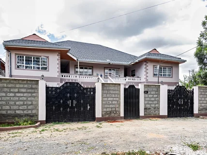 10-bedroom House for sale in Kitengela, Kajiado County