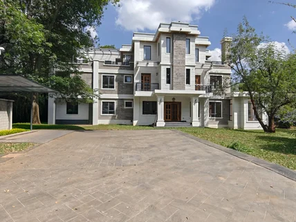 9-bedroom Villa for sale in Karen, Nairobi