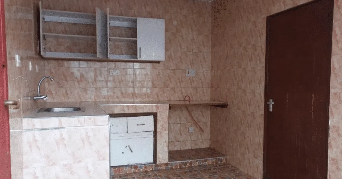 kikuyu tiles