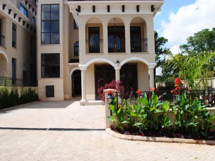 5-bedroom Townhouse for rent in Lavington, Nairobi