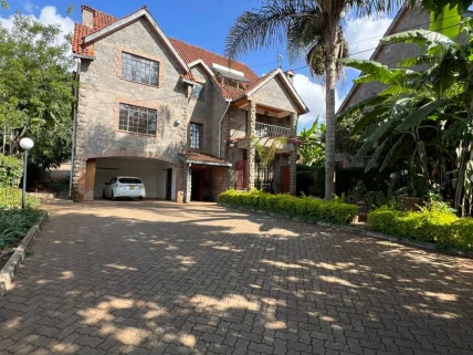 5-bedroom Townhouse for rent in Lavington, Nairobi