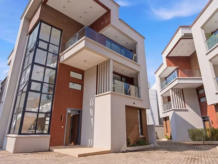 4-bedroom Villa for sale in Lavington, Nairobi