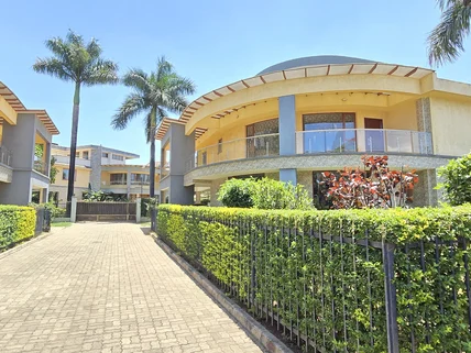 5-bedroom Townhouse for rent in Lavington, Nairobi