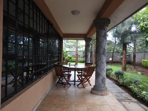 House in Karen, Nairobi - thumbnail 2