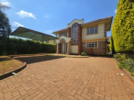 4-bedroom Villa for sale in Kiambu Road, Nairobi