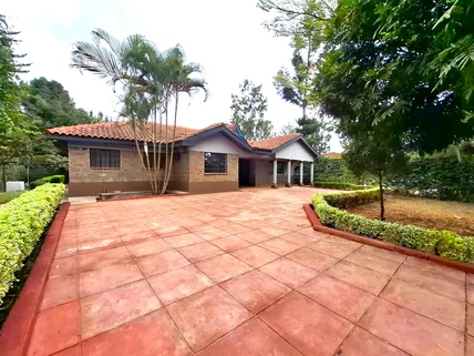 4-bedroom House for rent in Thome, Roysambu