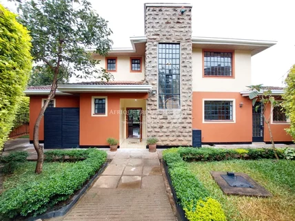 4-bedroom Villa for sale in Kiambu Road, Nairobi