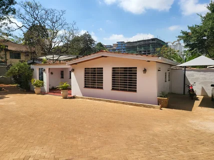 4-bedroom House for rent in Muthaiga, Nairobi