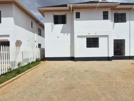 5-bedroom Townhouse for rent in Garden Estate, Roysambu