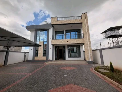 5-bedroom Townhouse for sale in Syokimau, Machakos County