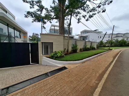 6-bedroom Townhouse for sale in Lavington, Nairobi