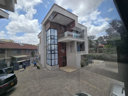 5-bedroom Villa for rent in Lavington, Nairobi