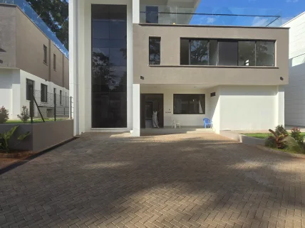 6-bedroom Townhouse for sale in Kitisuru, Westlands