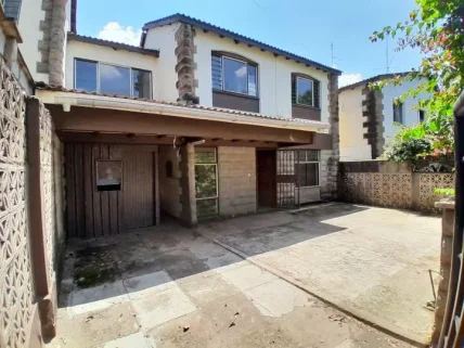3-bedroom Townhouse for sale in Ngumo Estate, Nairobi