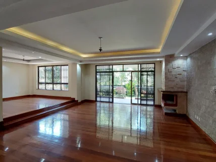 5-bedroom Townhouse for sale in Lavington, Nairobi