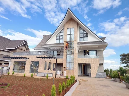 6-bedroom Villa for sale in Ruiru, Kiambu County