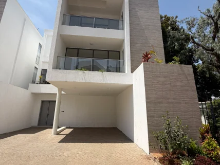5-bedroom Townhouse for sale in Lavington, Nairobi
