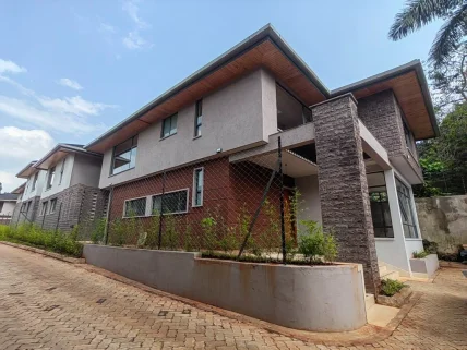 5-bedroom Townhouse for sale in Lavington, Nairobi