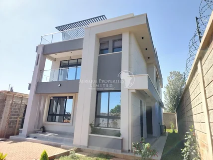 4-bedroom Villa for sale in Kiambu Road, Nairobi